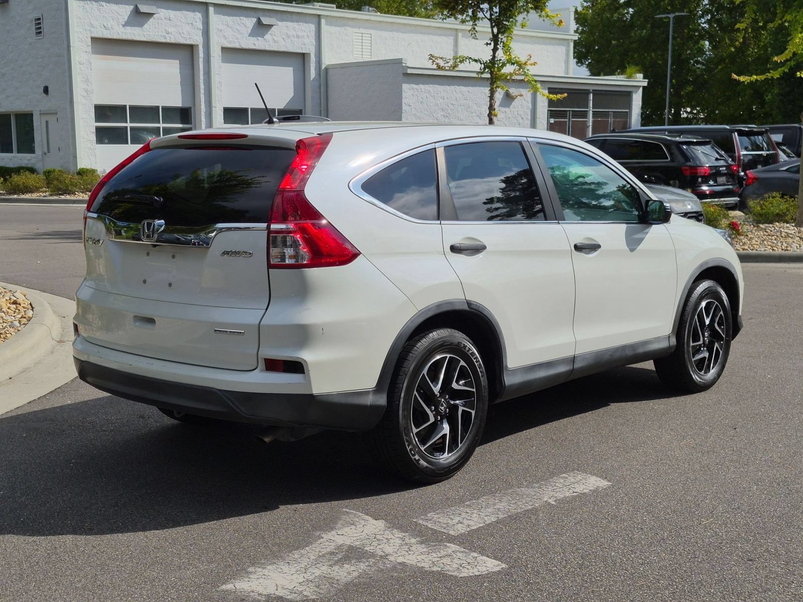 Used 2016 Honda CR-V SE image 3