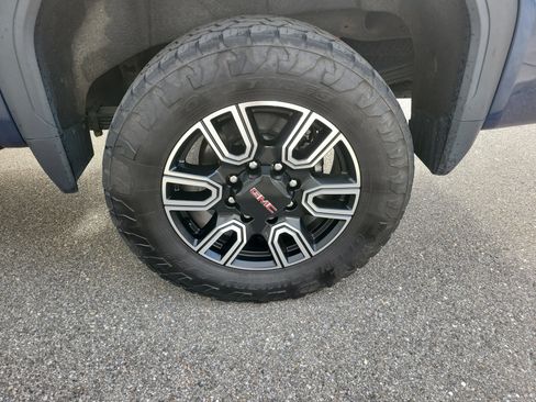 Used 2021 GMC Sierra 2500 AT4 w/ AT4 Premium Plus Package image 8