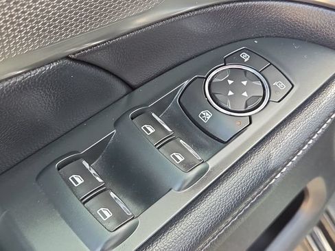 Used 2019 Ford Explorer XLT w/ Equipment Group 202A FWD image 25