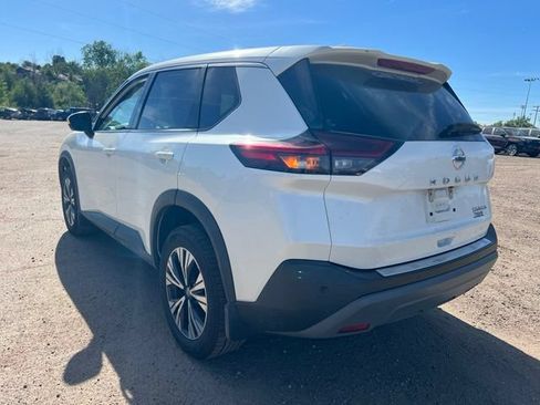 Used 2021 Nissan Rogue SV AWD/4WD image 3