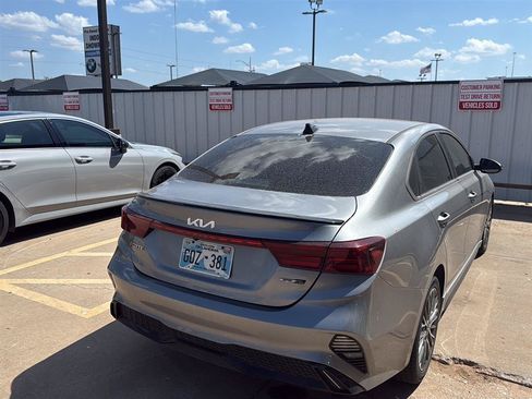 Used 2022 Kia Forte GT-Line w/ GT-Line Premium Package FWD image 9