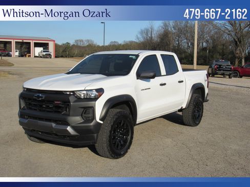 Used 2025 Chevrolet Colorado Trail Boss image 3