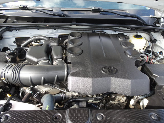 Used 2015 Toyota 4Runner SR5 RWD image 31