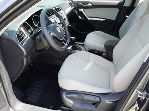 Used 2021 Volkswagen Tiguan S image 13