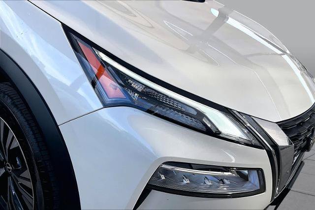 Certified 2023 Nissan Rogue SV FWD image 27