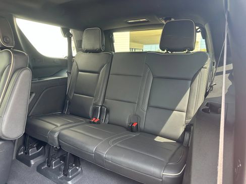 Used 2021 Chevrolet Tahoe Premier RWD image 19