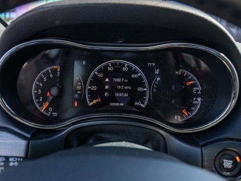 Used 2020 Jeep Grand Cherokee Limited X image 13