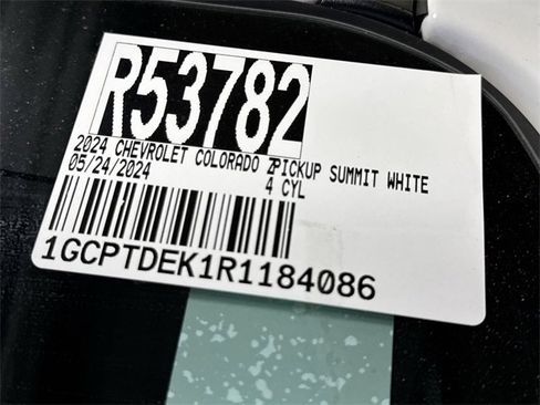 Used 2024 Chevrolet Colorado Z71 w/ Z71 Convenience Package 2 image 29