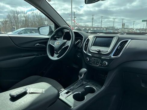 Used 2024 Chevrolet Equinox LT image 9