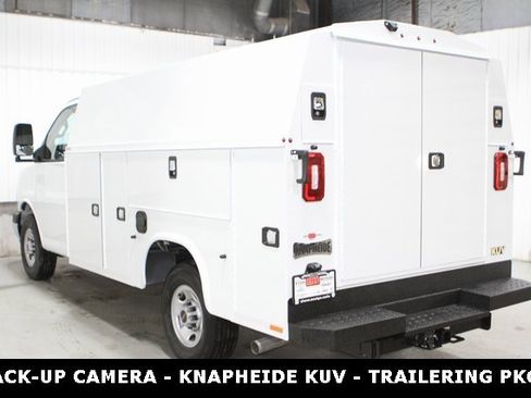 New 2025 GMC Savana 3500 w/ Power Convenience Package image 24