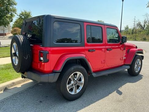 Used 2018 Jeep Wrangler Unlimited Sahara w/ Uconnect 4C Nav & Sound Group AWD/4WD image 6