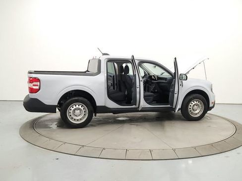 Used 2025 Ford Maverick XL w/ Equipment Group 102A image 15