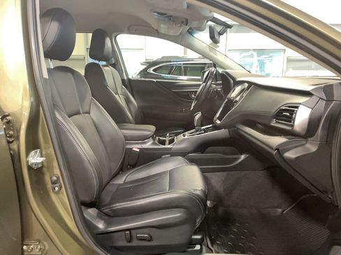 Used 2021 Subaru Outback Limited image 18