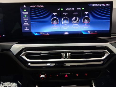 Used 2023 BMW 330i Sedan w/ Premium Package RWD image 21
