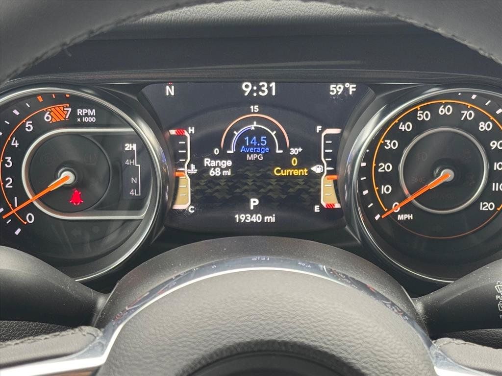 Used 2023 Jeep Wrangler Unlimited Sahara AWD/4WD image 14