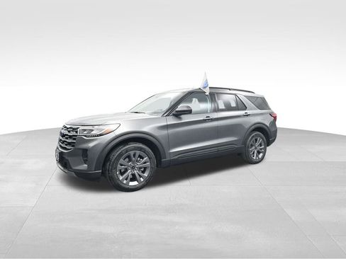New 2026 Ford Explorer Active image 4