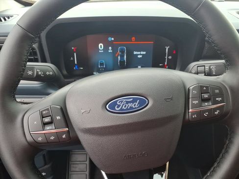 New 2025 Ford Maverick XLT w/ XLT Luxury Package image 17