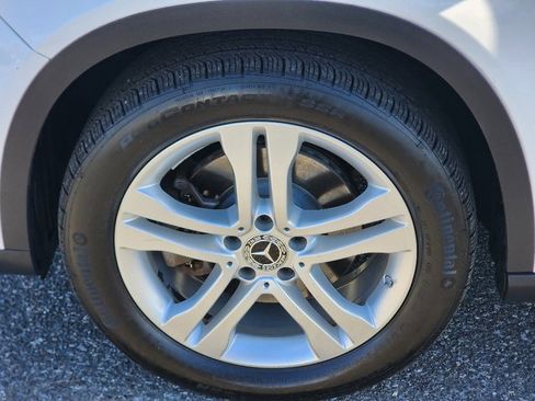 Used 2019 Mercedes-Benz GLA 250 4MATIC image 18