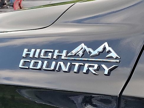 Used 2024 Chevrolet Tahoe High Country w/ Advanced Technology Package AWD/4WD image 30