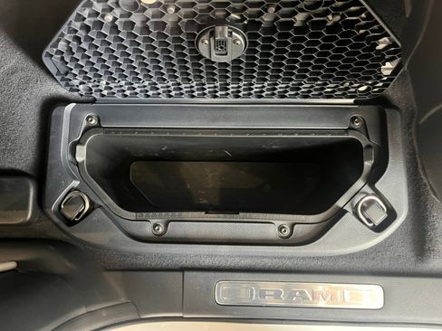 Used 2022 RAM 1500 Limited image 31