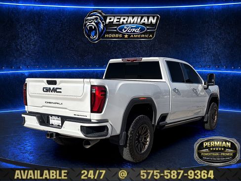 Used 2024 GMC Sierra 2500 Denali Ultimate w/ Max Trailering Package AWD/4WD image 4