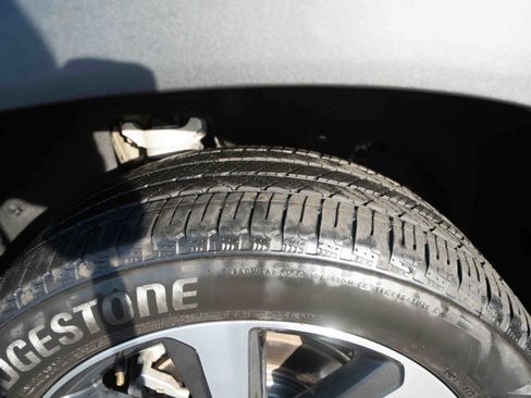 Used 2024 Honda Pilot Touring image 31