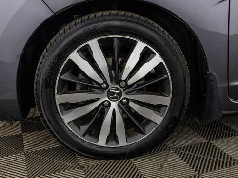 Used 2017 Honda Fit EX image 48