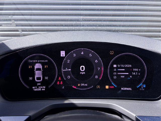 Certified 2025 Porsche Panamera RWD image 15