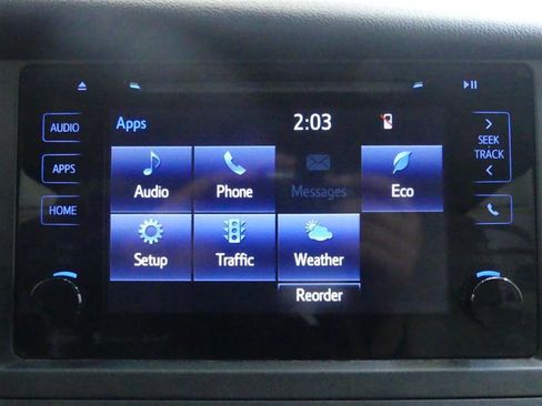 Used 2017 Toyota Sienna LE image 11