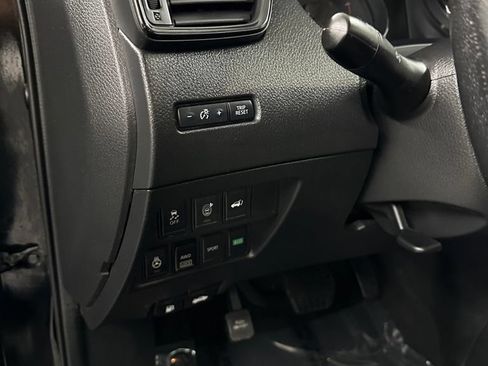 Used 2017 Nissan Rogue SV w/ Sun & Sound Touring Package AWD/4WD image 14