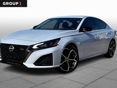 Used 2023 Nissan Altima 2.5 SR