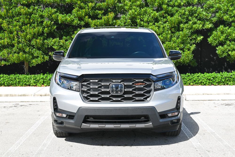 Used 2025 Honda Ridgeline TrailSport image 2