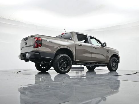 New 2025 Ford Ranger Lariat w/ Black Appearance Package image 31
