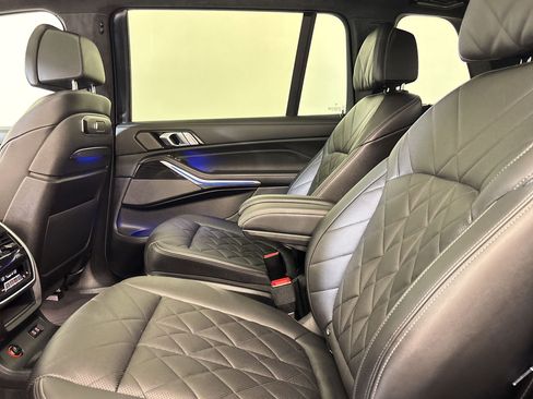 Used 2024 BMW X7 xDrive40i w/ M Sport Package image 34