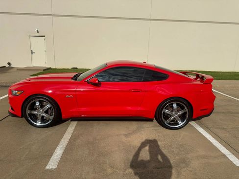 Used 2015 Ford Mustang GT Premium w/ GT Performance Package RWD image 2