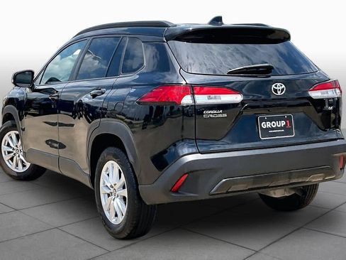 Used 2022 Toyota Corolla Cross LE FWD image 12