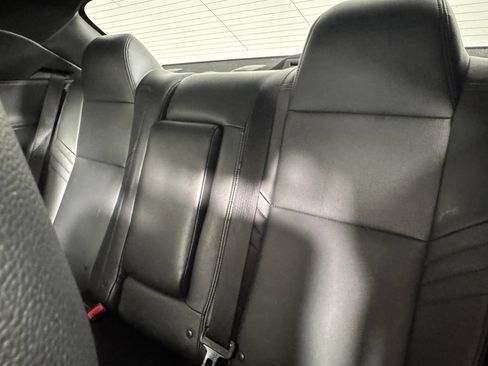 Used 2018 Dodge Challenger SXT RWD image 23
