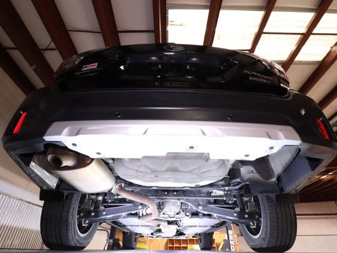 Used 2020 Subaru Outback Touring image 40