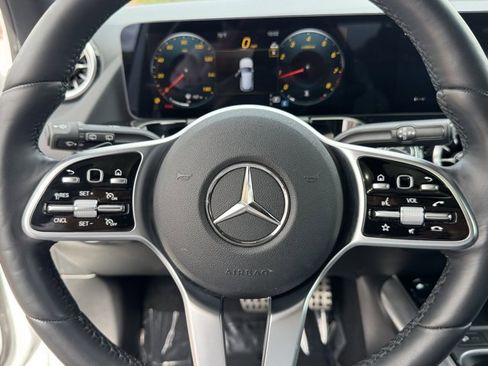 Used 2023 Mercedes-Benz GLA 250 image 24