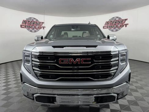 Used 2023 GMC Sierra 1500 SLT w/ SLT Premium Package AWD/4WD image 2