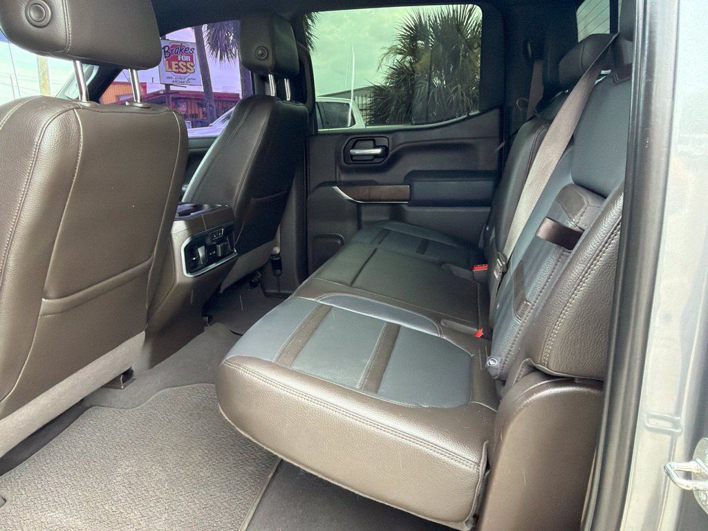 Used 2021 GMC Sierra 1500 Denali w/ Denali Ultimate Package AWD/4WD image 12
