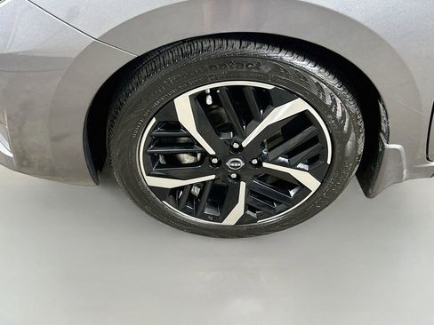 Used 2025 Nissan Versa SR w/ Trunk Package FWD image 8