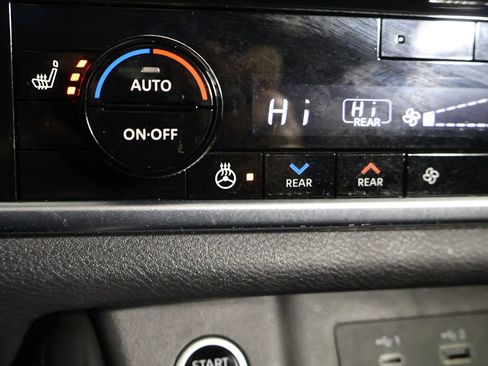 Used 2023 Nissan Rogue SL w/ SL Premium Package AWD/4WD image 53