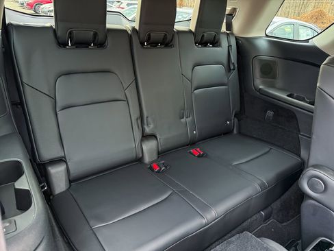 Used 2022 Nissan Pathfinder SL w/ SL Premium Package image 19