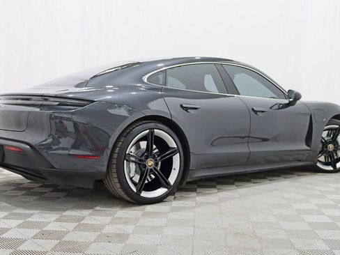 Used 2022 Porsche Taycan 4S image 9