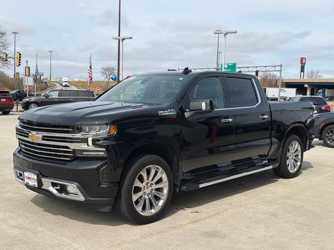 Used 2021 Chevrolet Silverado 1500 High Country w/ Technology Package image 4