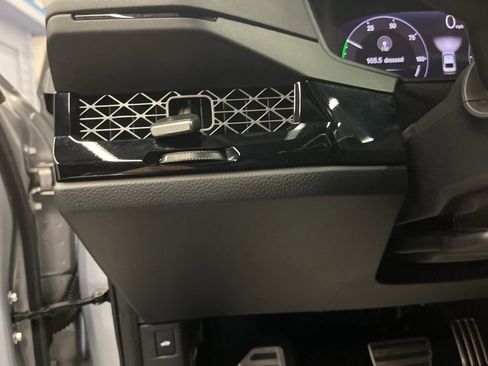 Used 2024 Honda Accord Sport image 12