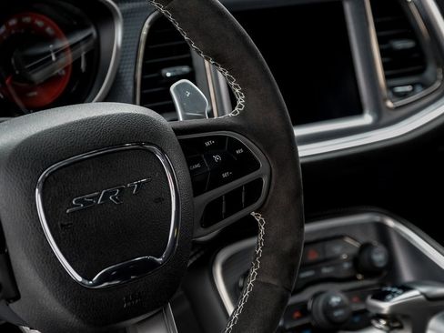 Used 2019 Dodge Challenger SRT Hellcat Redeye image 13