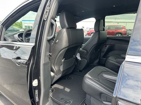 New 2026 Chrysler Voyager LX FWD image 20