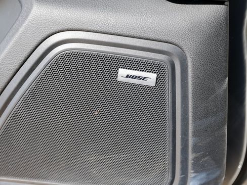 Certified 2022 Porsche Macan image 22